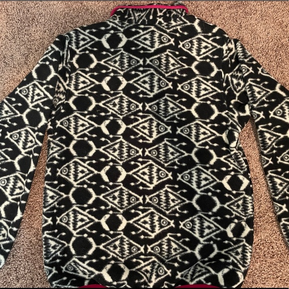 Patagonia: Women's Lightweight Synchilla Snap-T Fleece Pullover - Picture 3 of 3